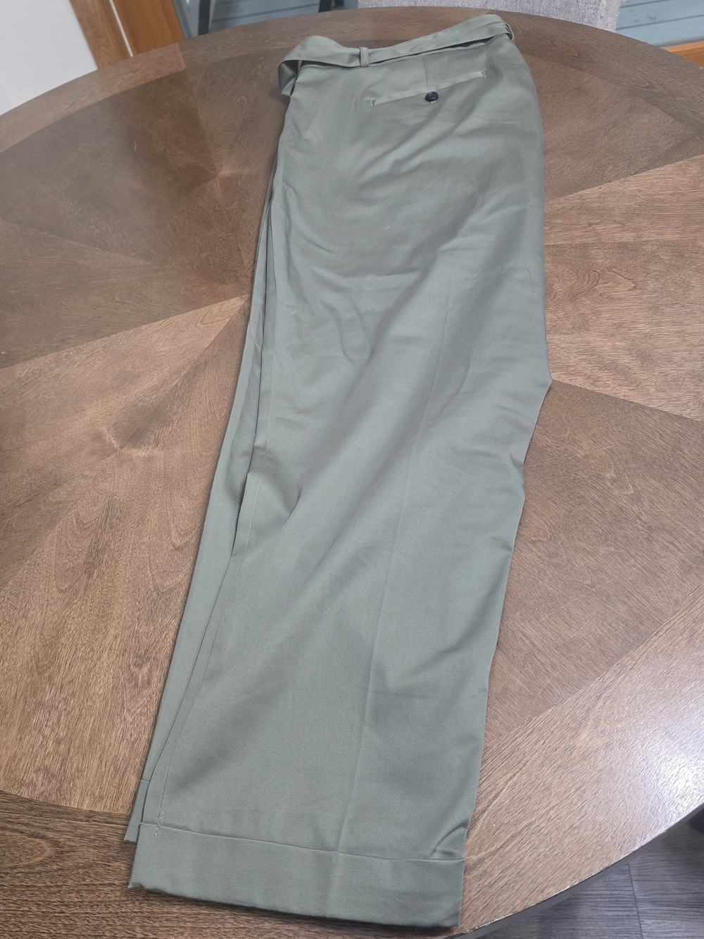 Banana Republic NWOT Avery Olive Green Cuffed Ankle Tie Belt Pants Size 18